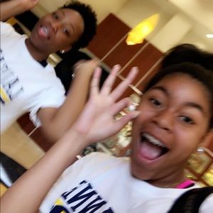 Meet your Posher, Kamya